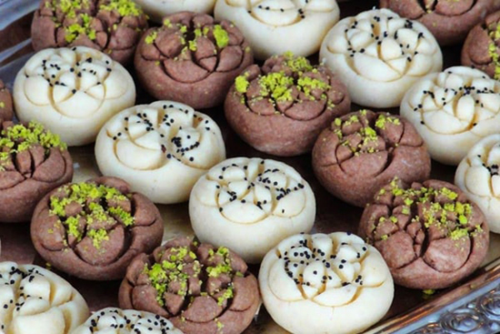 طرز تهیه شیرینی برنجی مخصوص عید نوروز