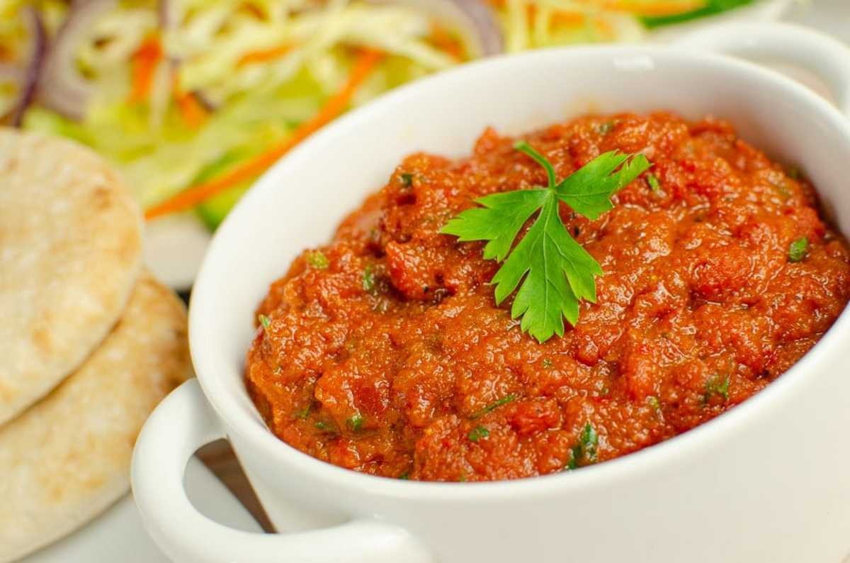 طرز تهیه سالاد اِزمه ترکی