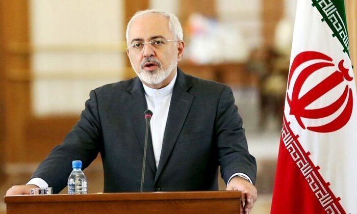 ظریف: از تمام روش‌ ها برای بازگرداندن پول‌ های بلوکه‌ شده استفاده می‌ کنیم