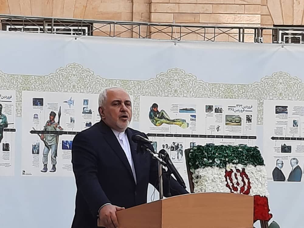 باید بپذیریم آنچه را که باید برای مردم انجام می‌دادیم، انجام نداده ایم