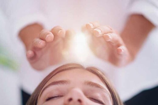 تعرض به دختر جوان به بهانه انرژی‌ درمانی