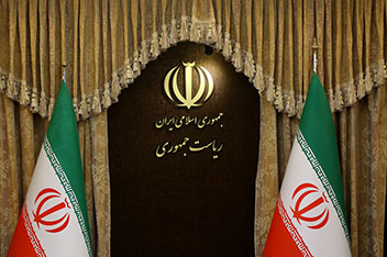 دفتر رییس جمهوری در اطلاعیه‌ای نقل قول از واعظی درباره نرخ ارز را تکذیب کرد