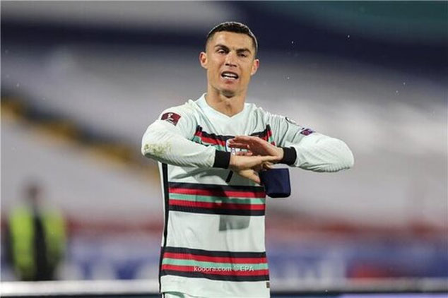 رونالدو درباره حرکت جنجالی‌اش توضیح داد