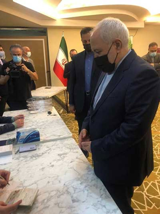 ظریف: من به سهم خودم از بابت همه کمبودها شرمنده مردم هستم و عذرخواهی می‌کنم