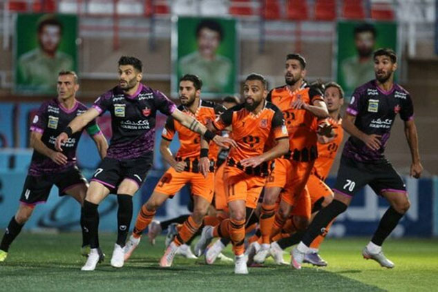 پرسپولیس صدرنشین شد