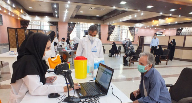 ۷۰ درصد گروه های هدف در کشور به مراکز واکسیناسیون مراجعه کرده اند