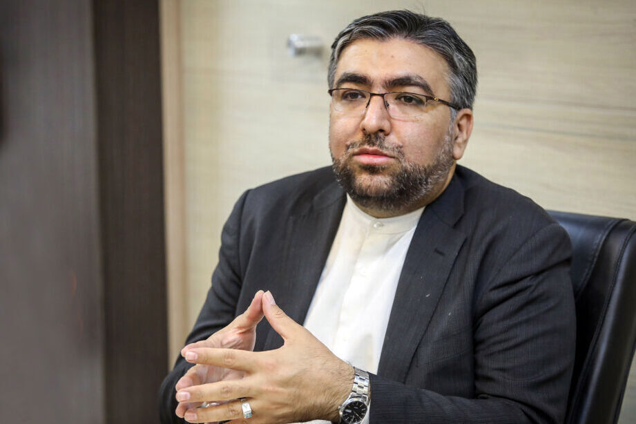 مذاکرات برای رفع تحریم‌هاست / آمریکا نباید از تحریم‌ها اهرمی برای فشار بسازد