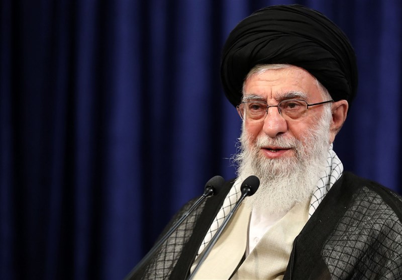 جمهوری اسلامی اژدهای هفت‌سر استکبار را عقب راند