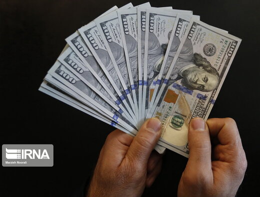 کدام عامل، بازار دلار را ملتهب کرد؟