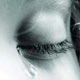 اشک‌هایی که روی گونه می‌غلطند